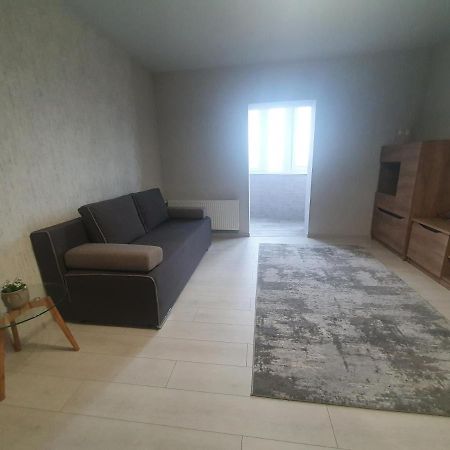 Квартира В Новобудові Apartment ลุตสกาย ภายนอก รูปภาพ