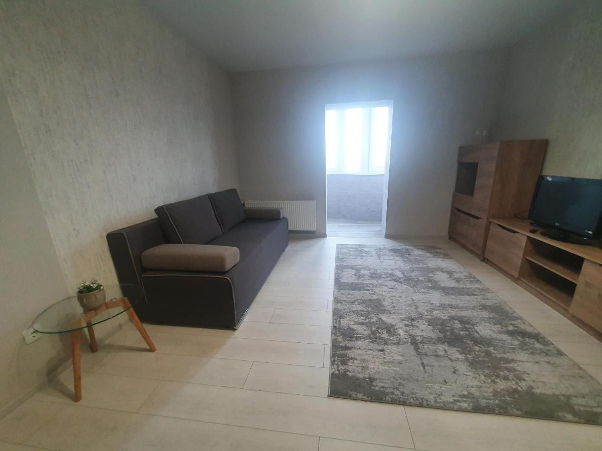 Квартира В Новобудові Apartment ลุตสกาย ภายนอก รูปภาพ